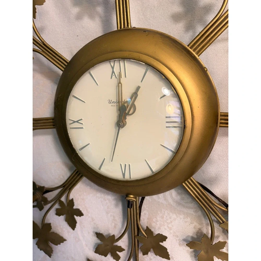 Vintage United Clock Corp Gold Metal Maple Leaf Sunburst Wall Clock Sconce 324